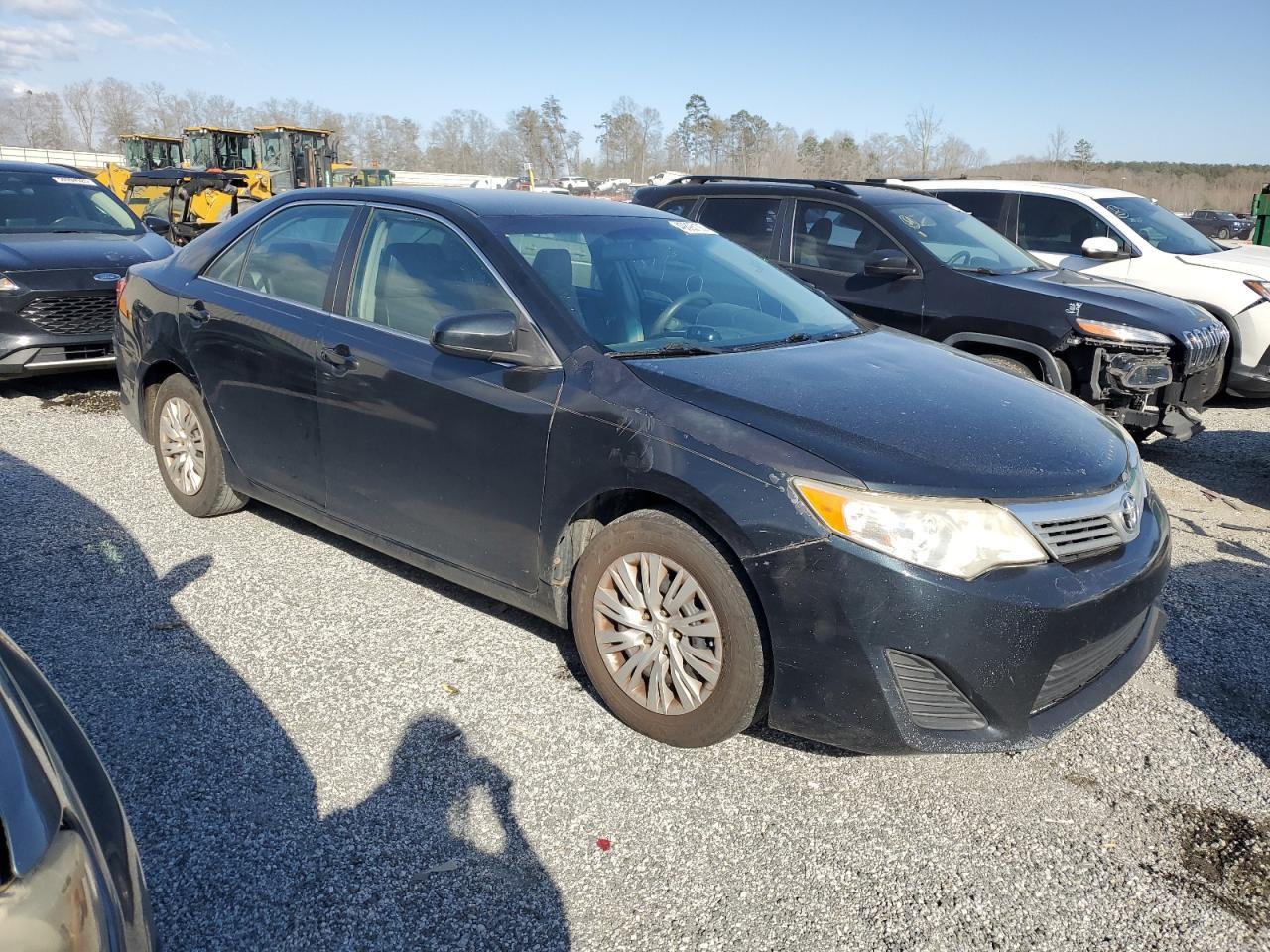2014 TOYOTA CAMRY L - Фото 4
