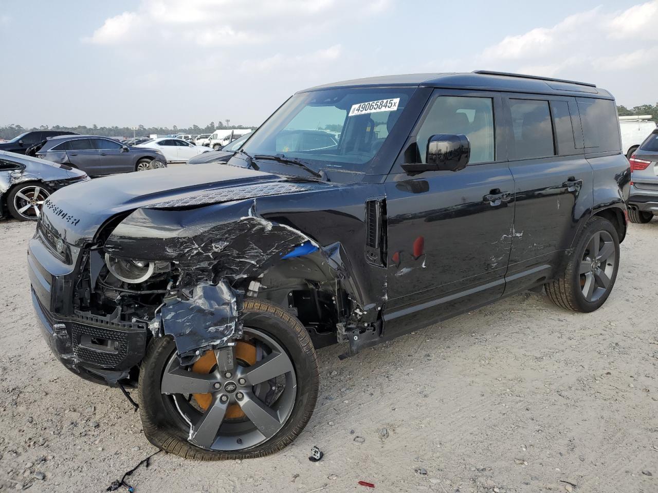 2025 LAND ROVER DEFENDER 1