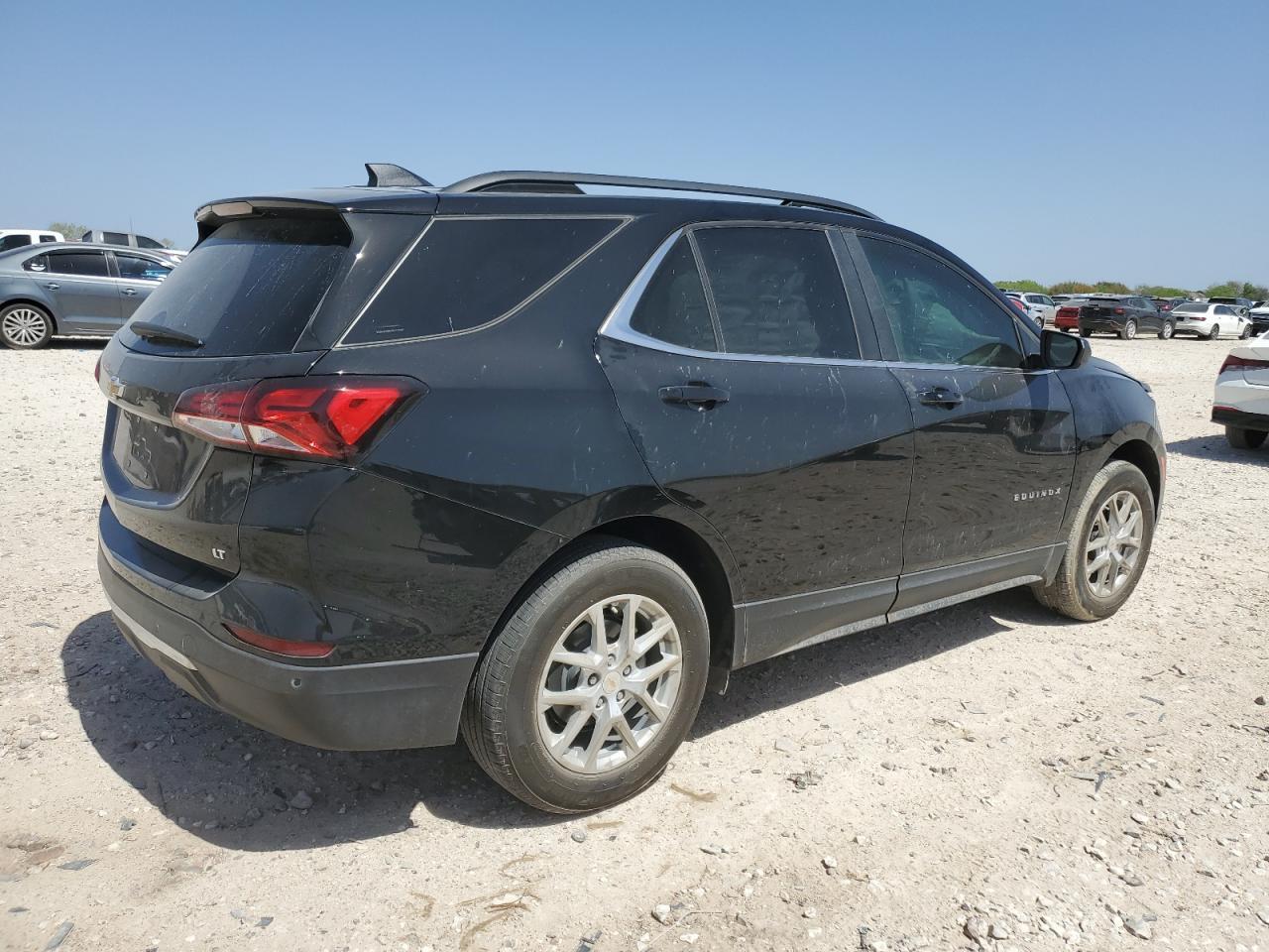 2024 CHEVROLET EQUINOX LT - Image 3