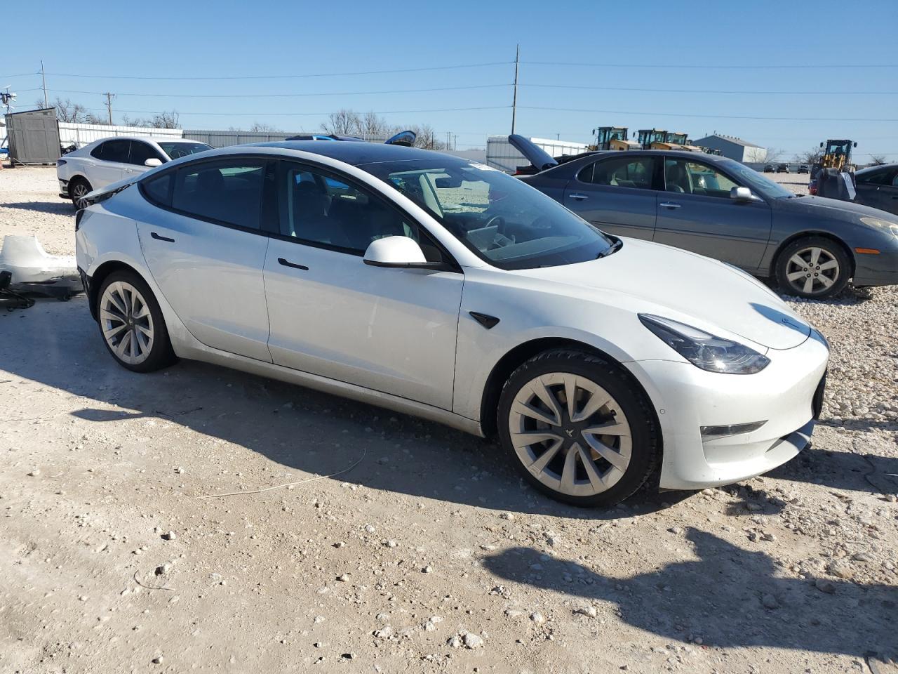 2022 TESLA MODEL 3 - Фото 4