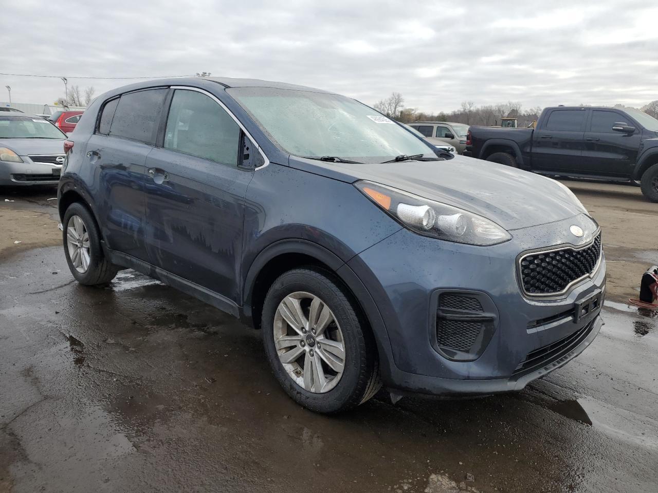 2017 KIA SPORTAGE L - Image 4