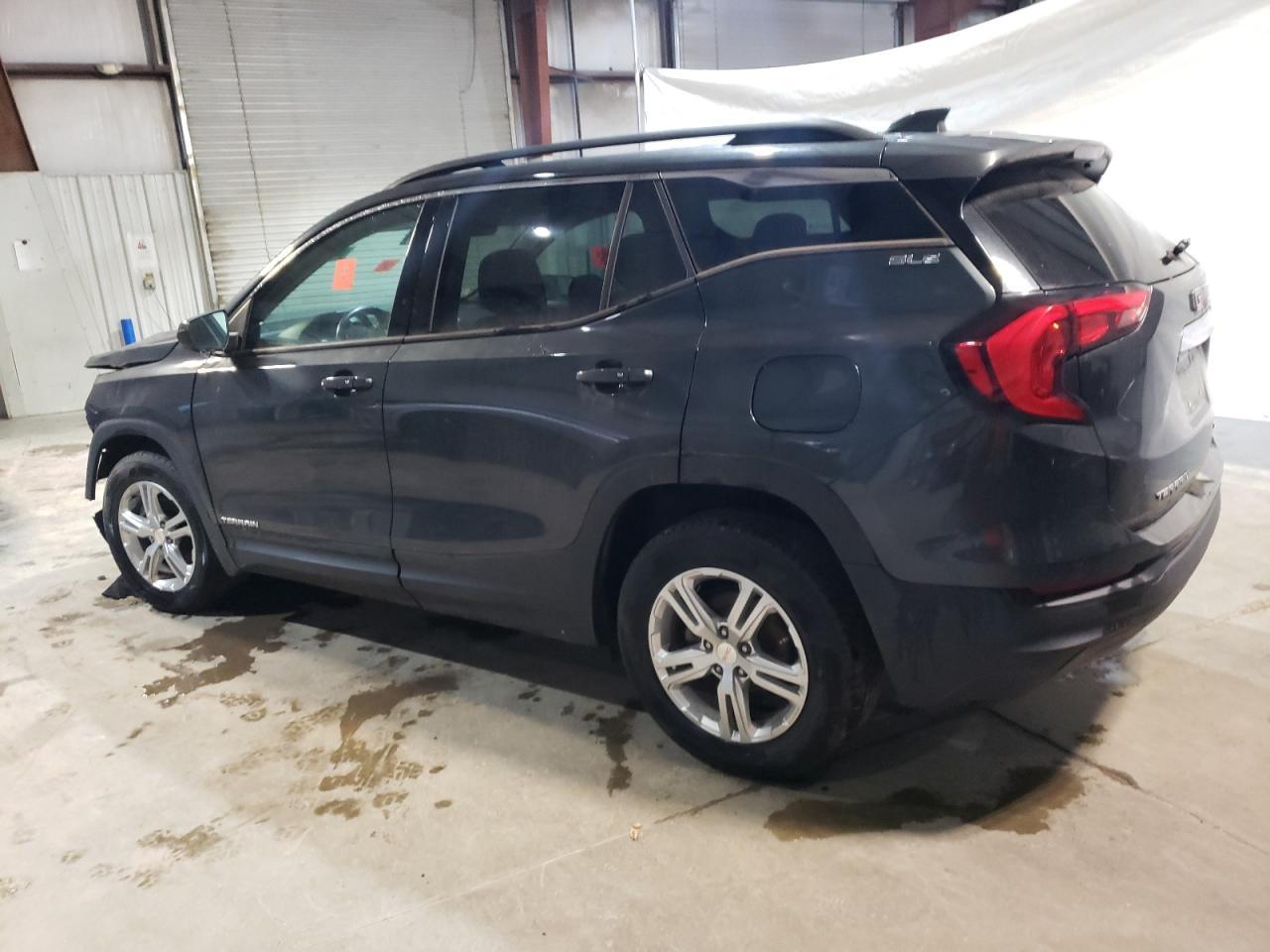 2018 GMC TERRAIN SL - Image 2