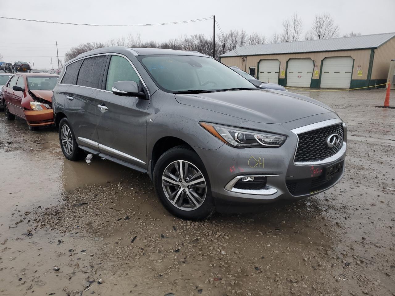2019 INFINITI QX60 LUXE - Image 4