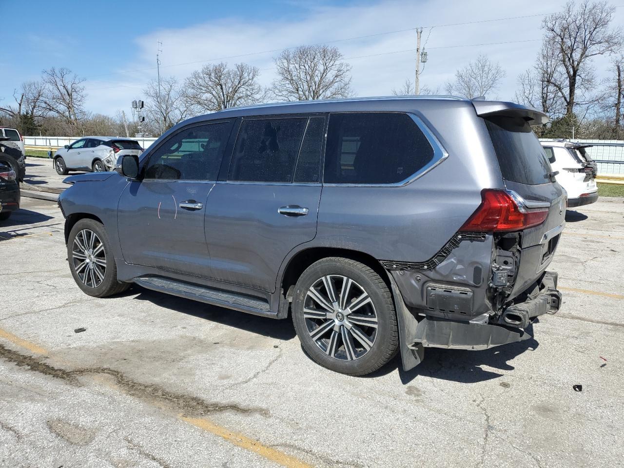 2019 LEXUS LX 570 - Фото 2