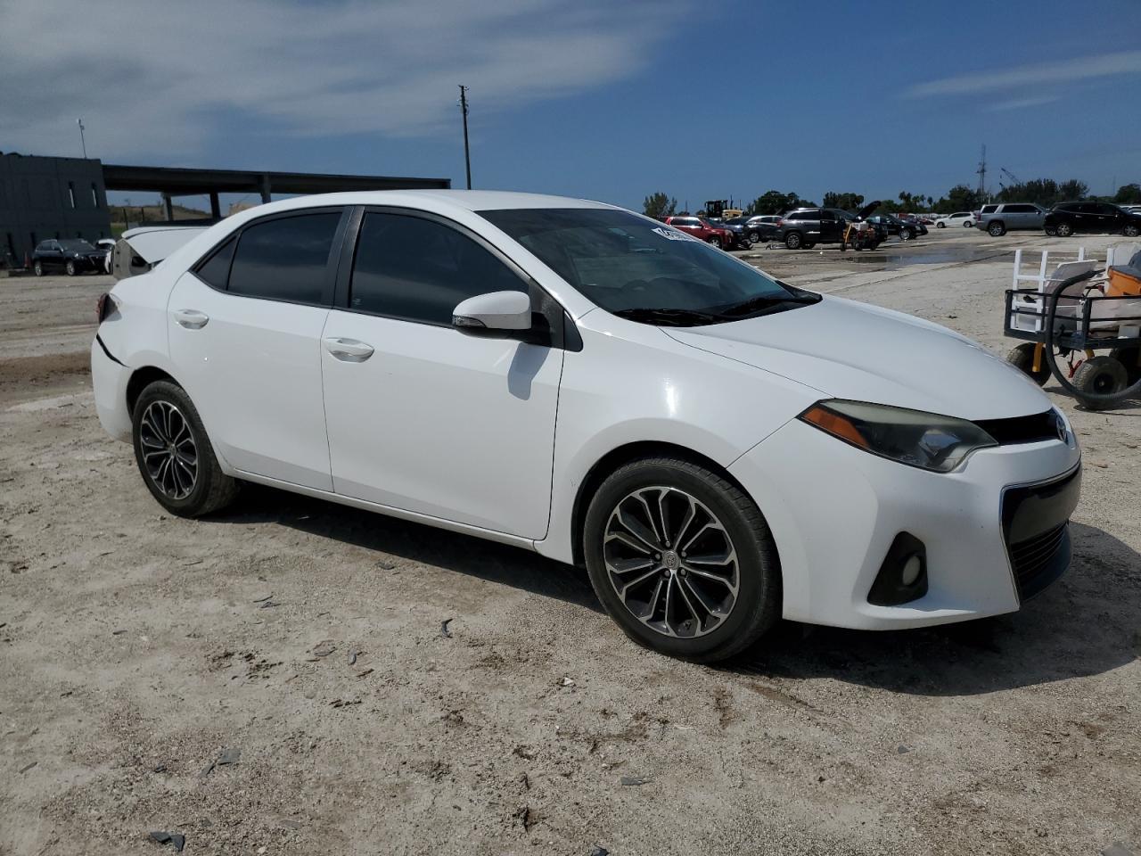 2016 TOYOTA COROLLA L - Фото 4