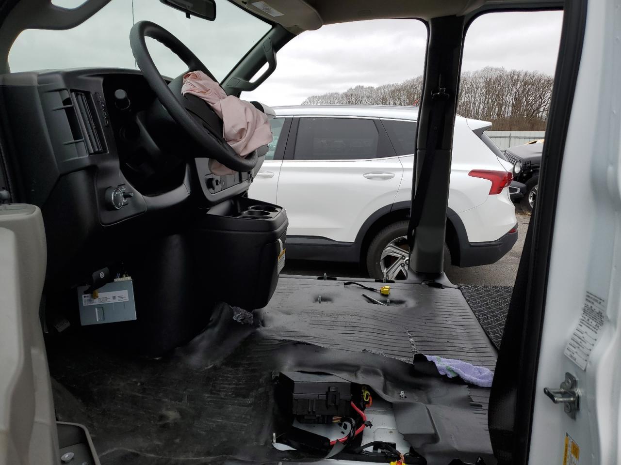 2024 CHEVROLET EXPRESS G2 - Image 7