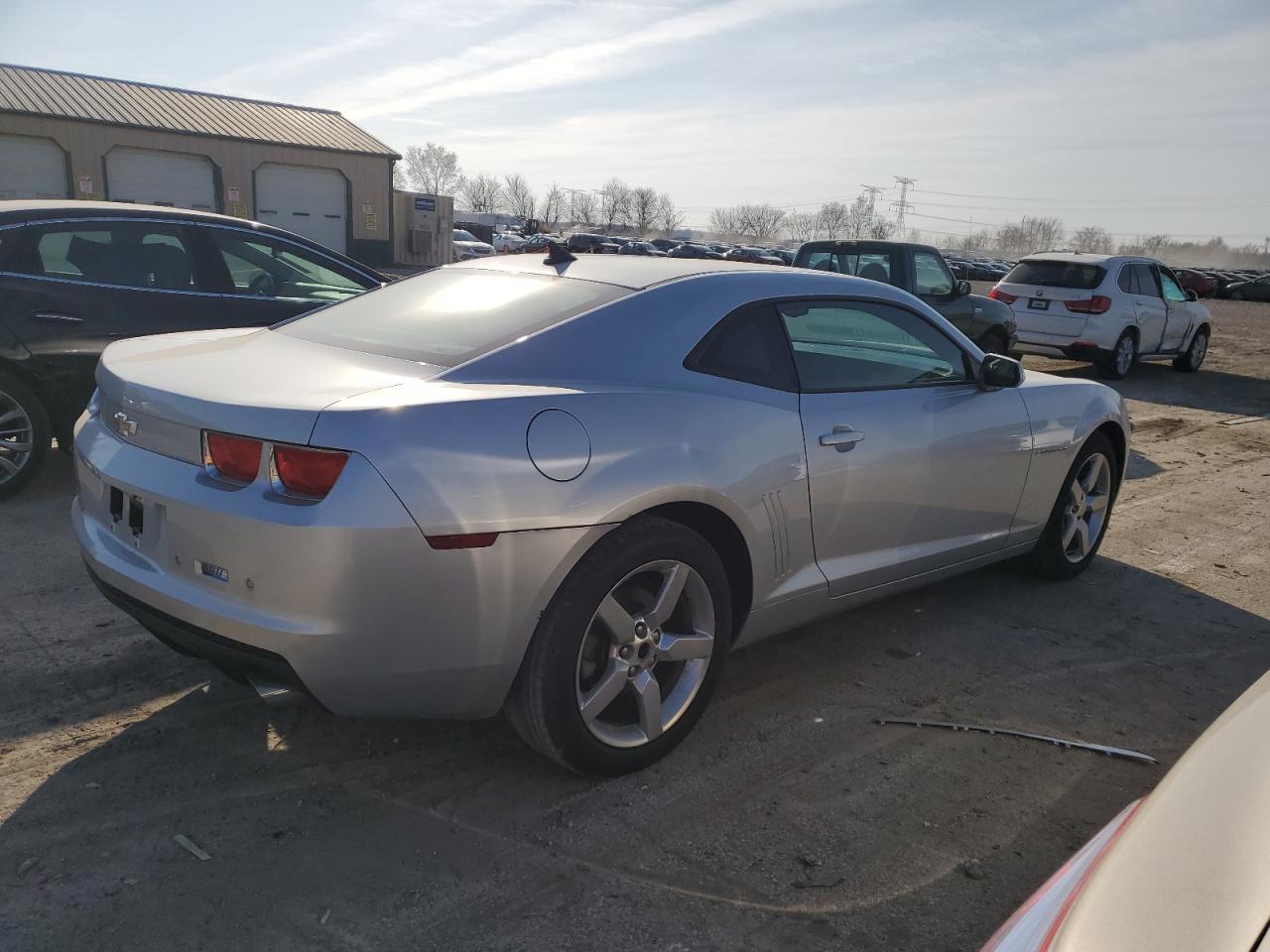 2011 CHEVROLET CAMARO LT - Фото 3