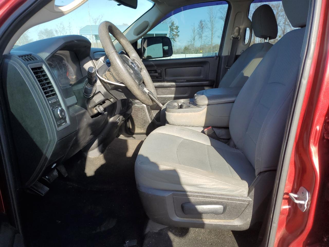 2014 RAM 1500 ST - Image 7