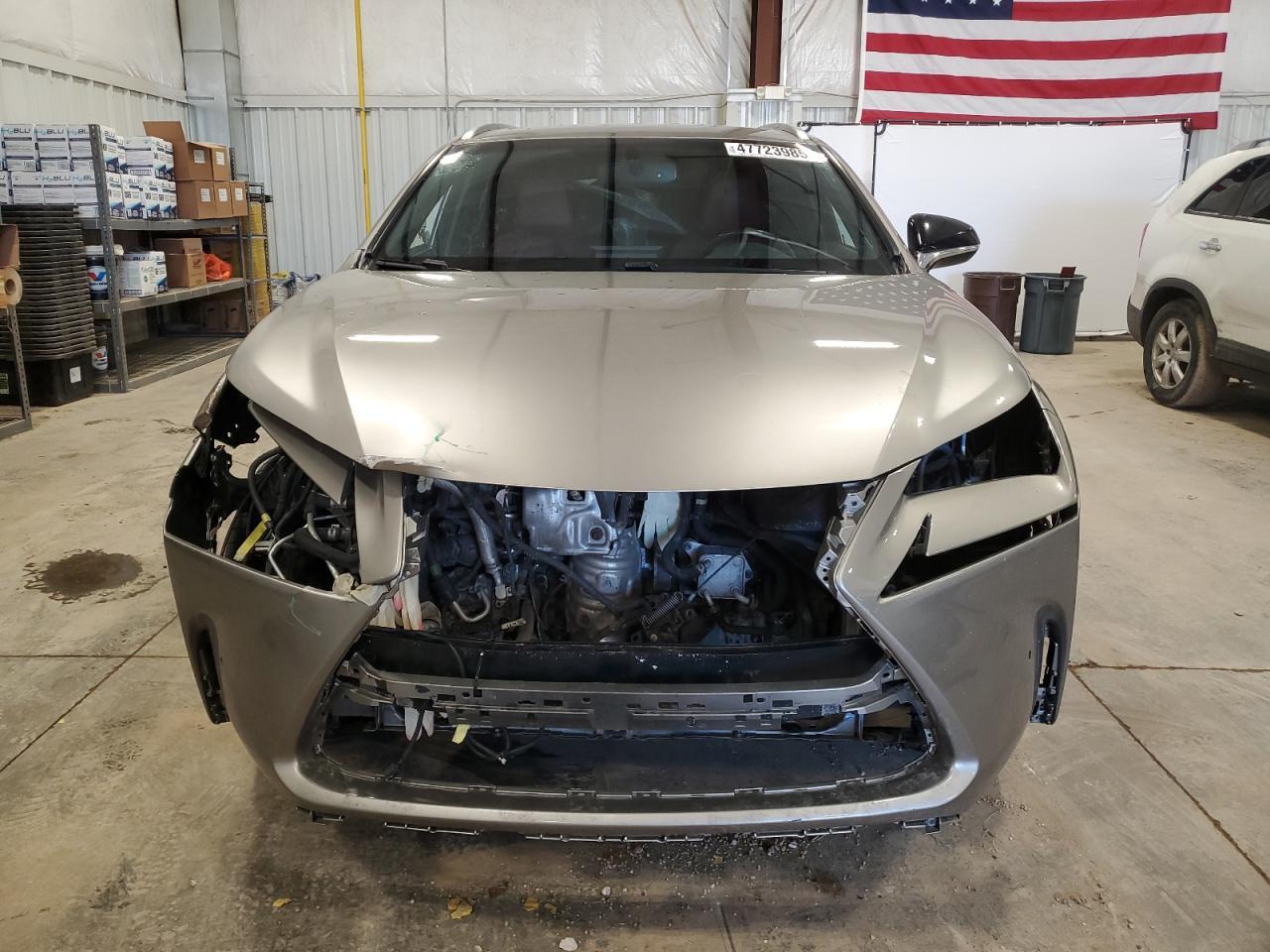 2017 LEXUS NX 200T BA - Фото 5