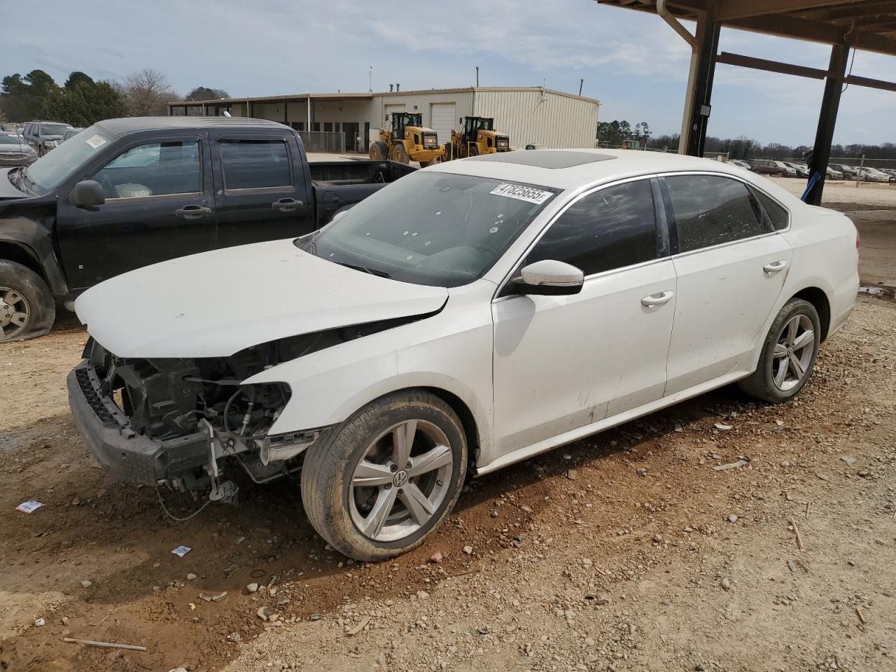 2013 VOLKSWAGEN PASSAT SE