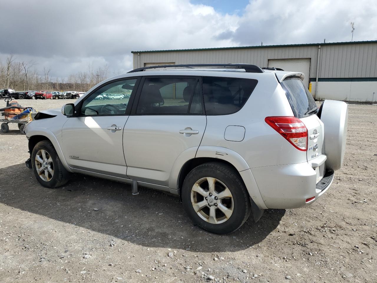 2011 TOYOTA RAV4 LIMIT - Image 2