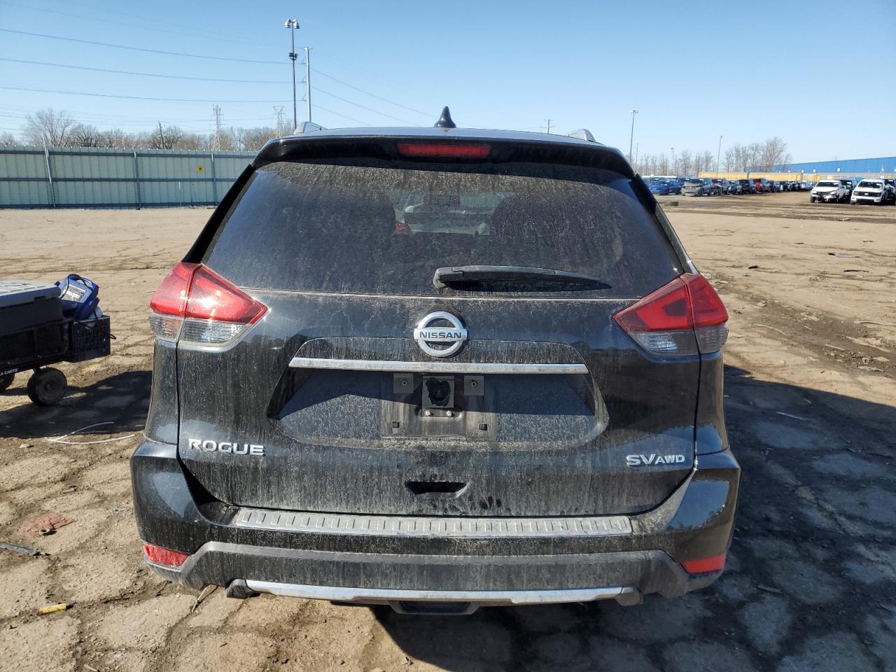 2017 NISSAN ROGUE S - Фото 6