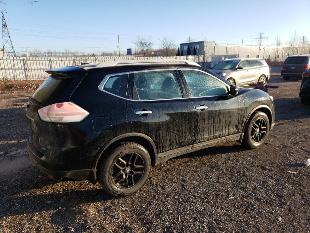 2015 NISSAN ROGUE S - Фото 3