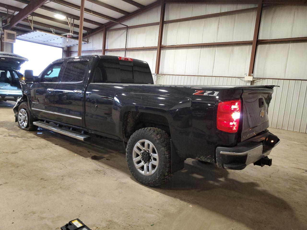 2019 CHEVROLET SILVERADO - Image 2