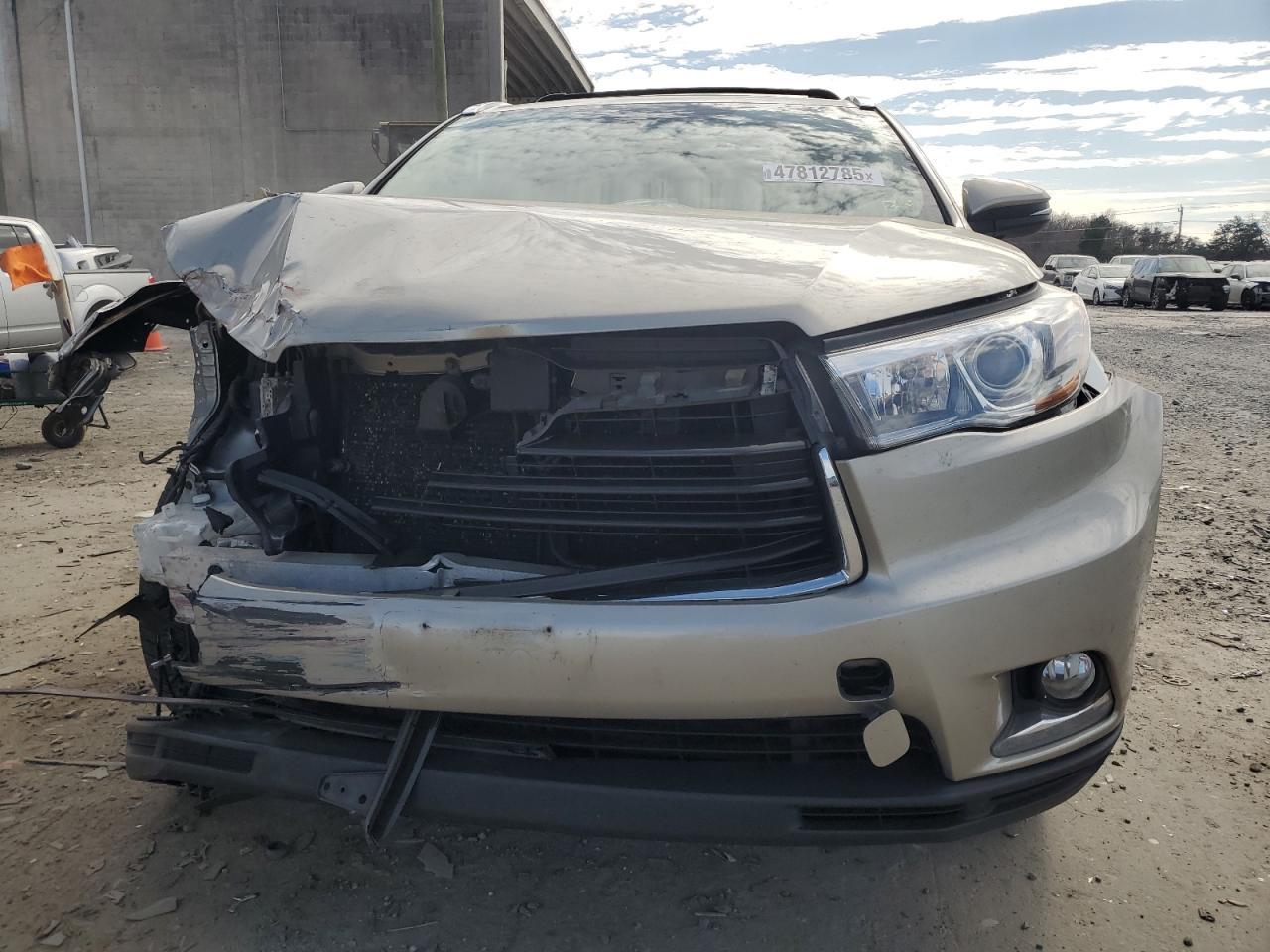 2015 TOYOTA HIGHLANDER - Image 5