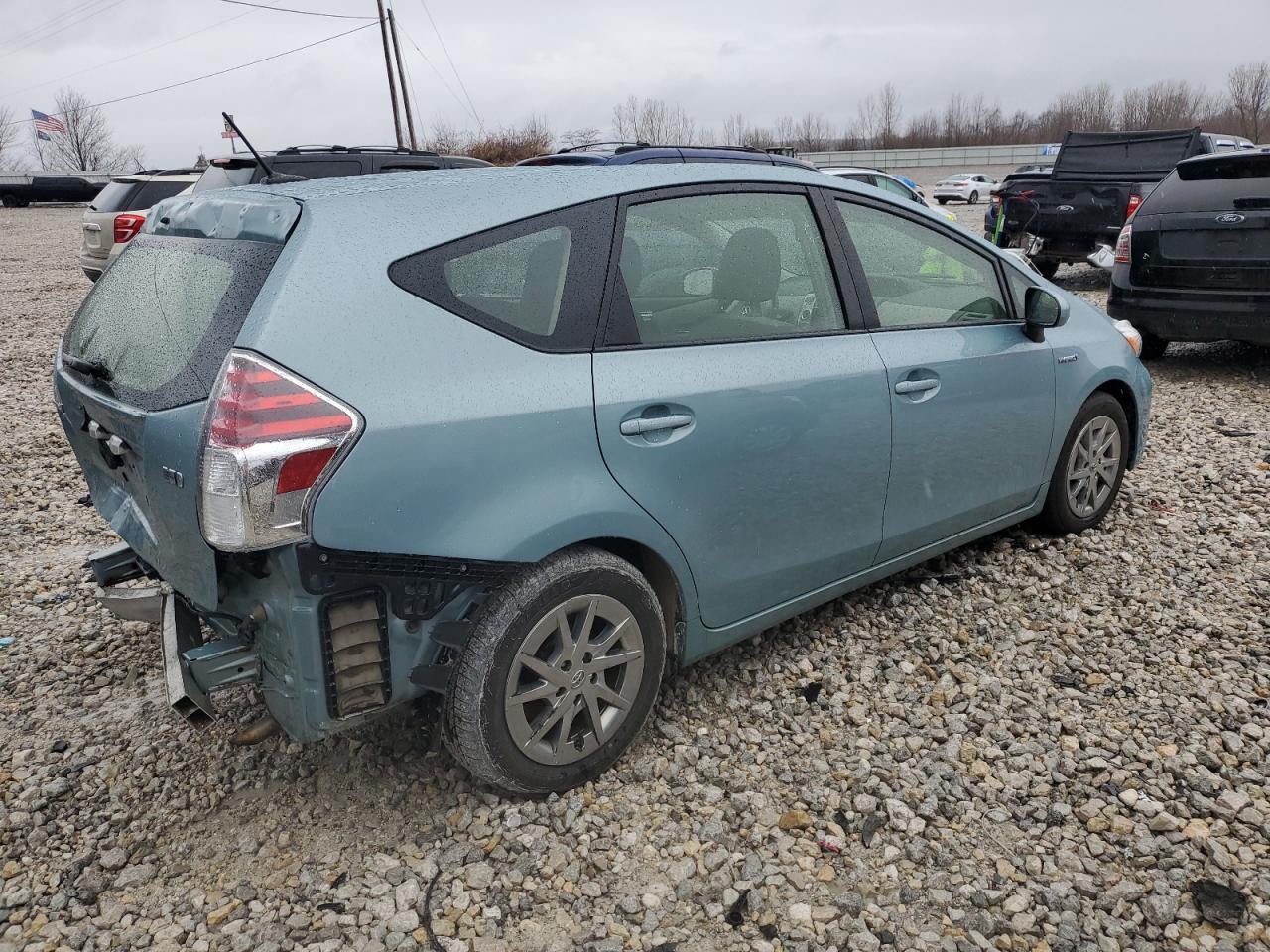 2015 TOYOTA PRIUS V - Фото 3