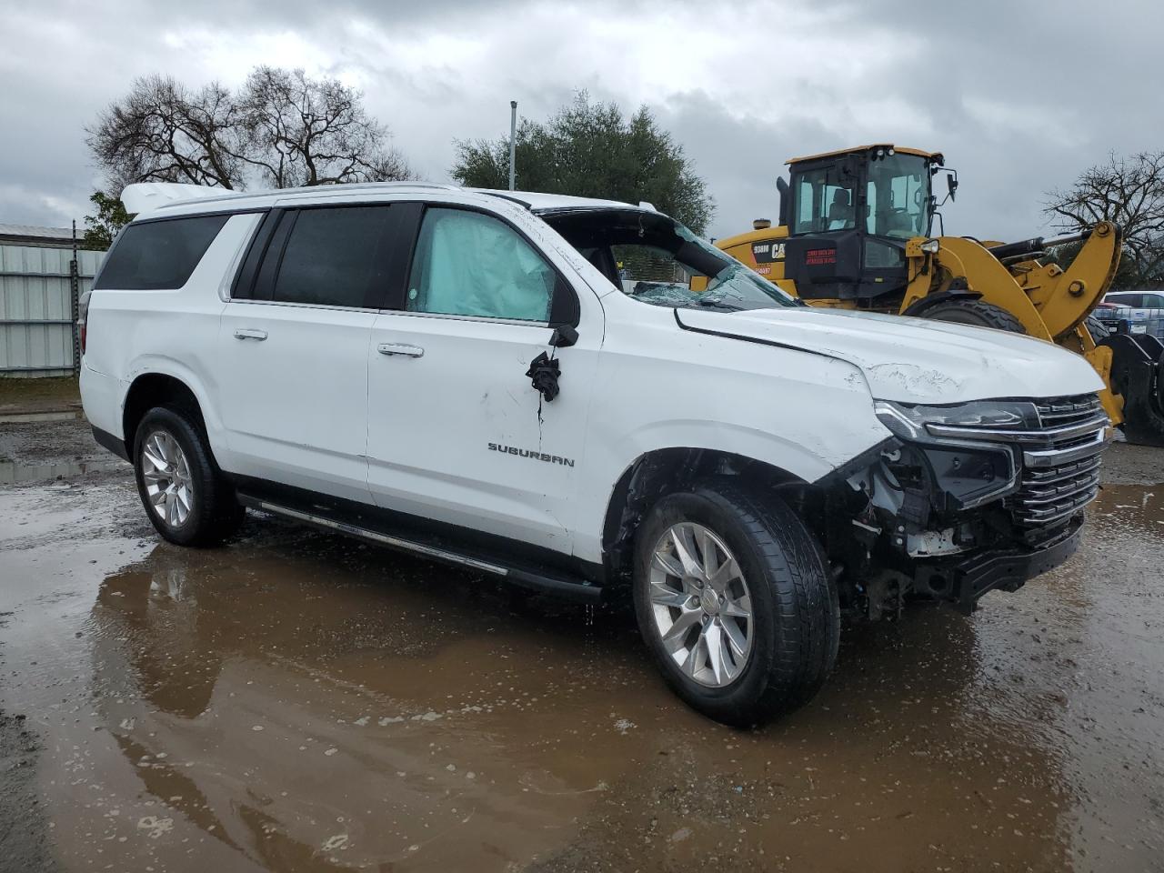 2023 CHEVROLET SUBURBAN C - Фото 4