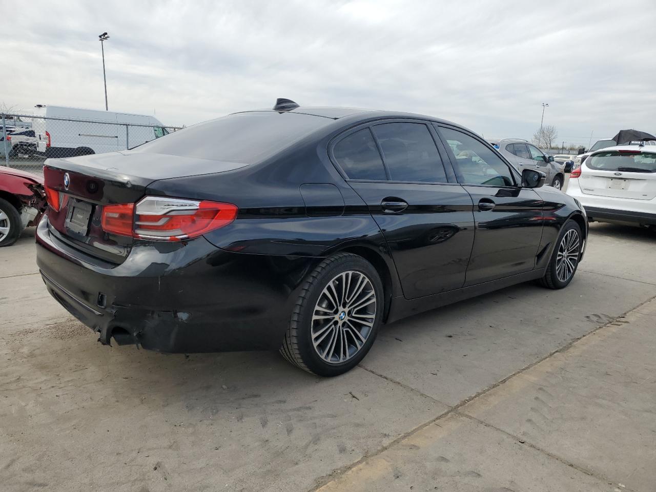 2018 BMW 530 I - Фото 3