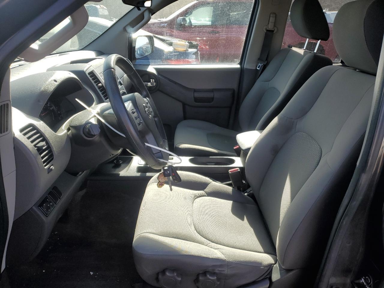 2015 NISSAN XTERRA X - Image 7