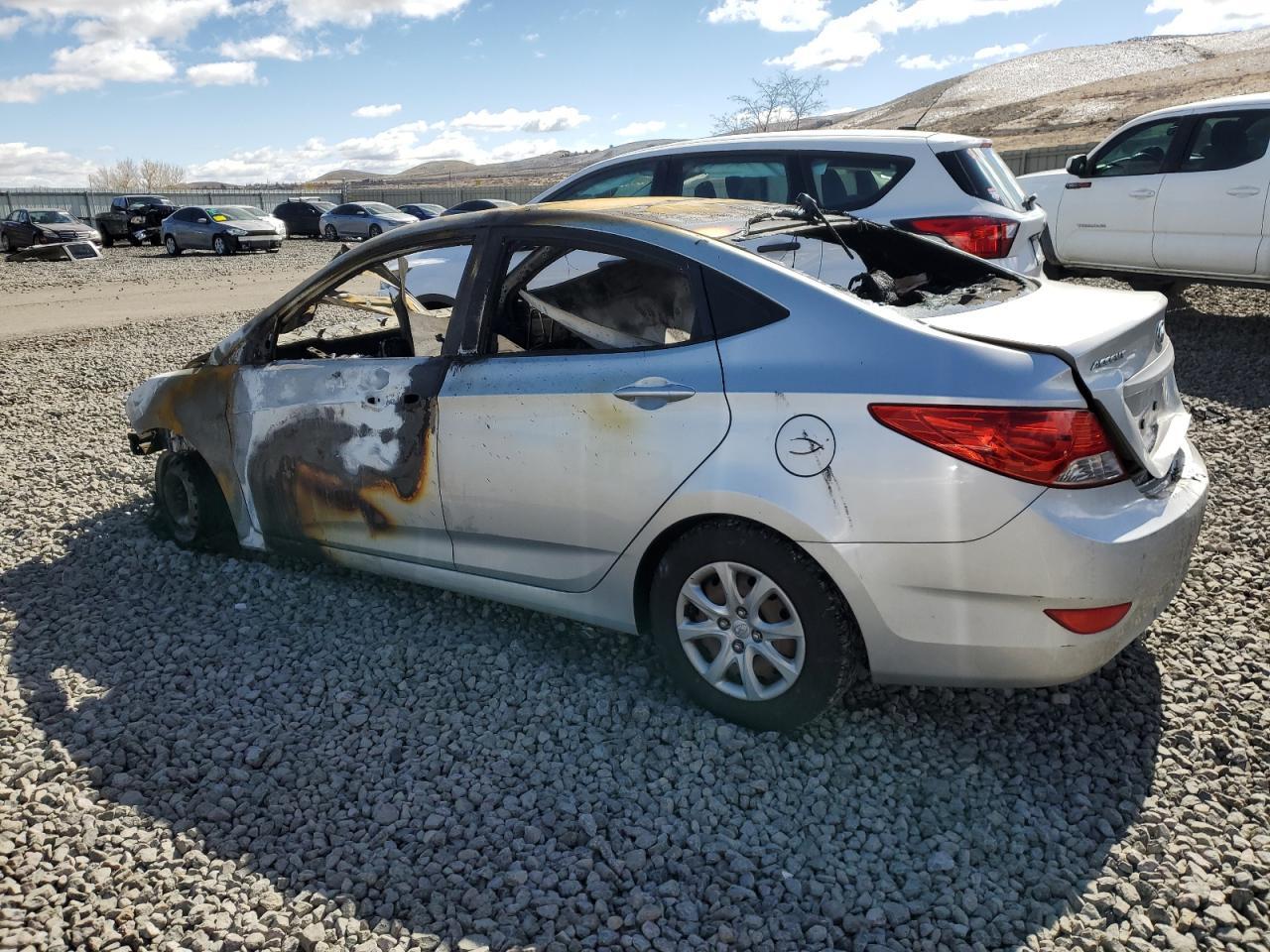 2012 HYUNDAI ACCENT GLS - Фото 2
