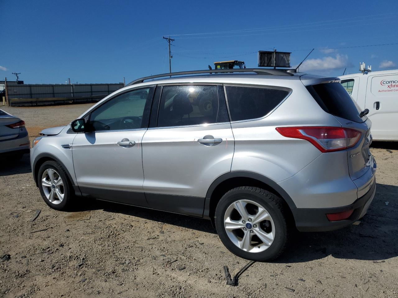 2015 FORD ESCAPE SE - Image 2