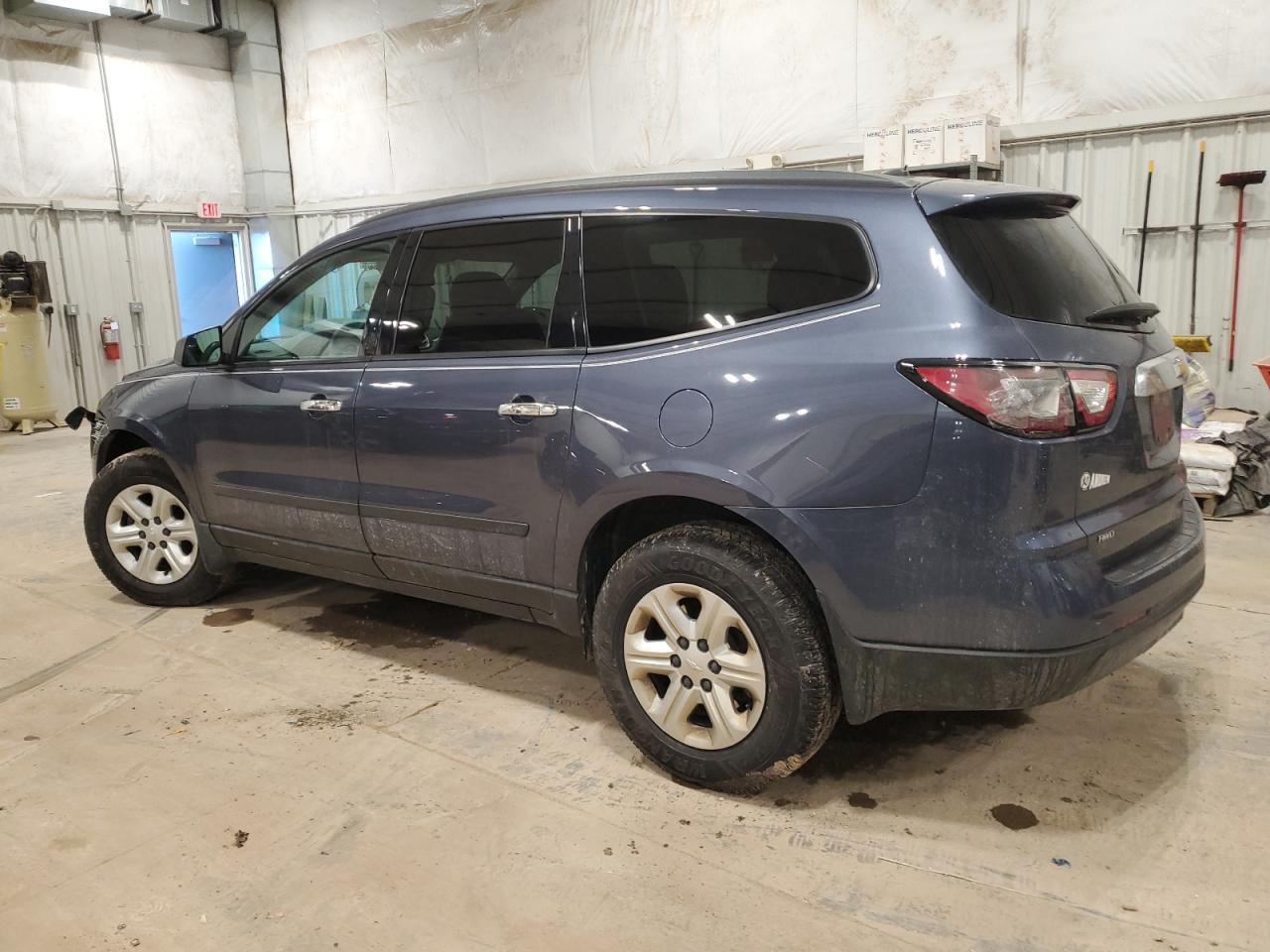 2014 CHEVROLET TRAVERSE L - Image 2