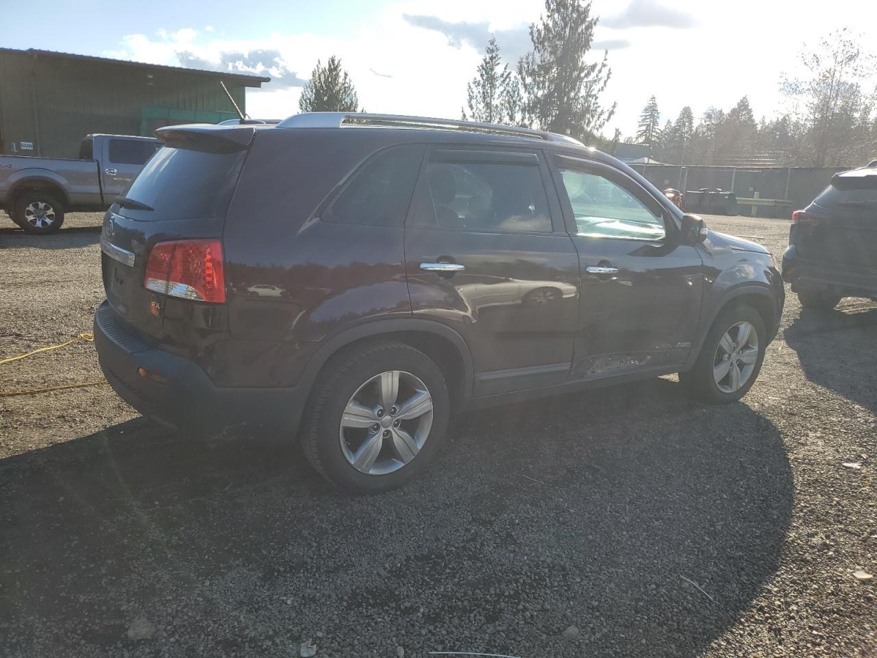 2012 KIA SORENTO EX - Image 3