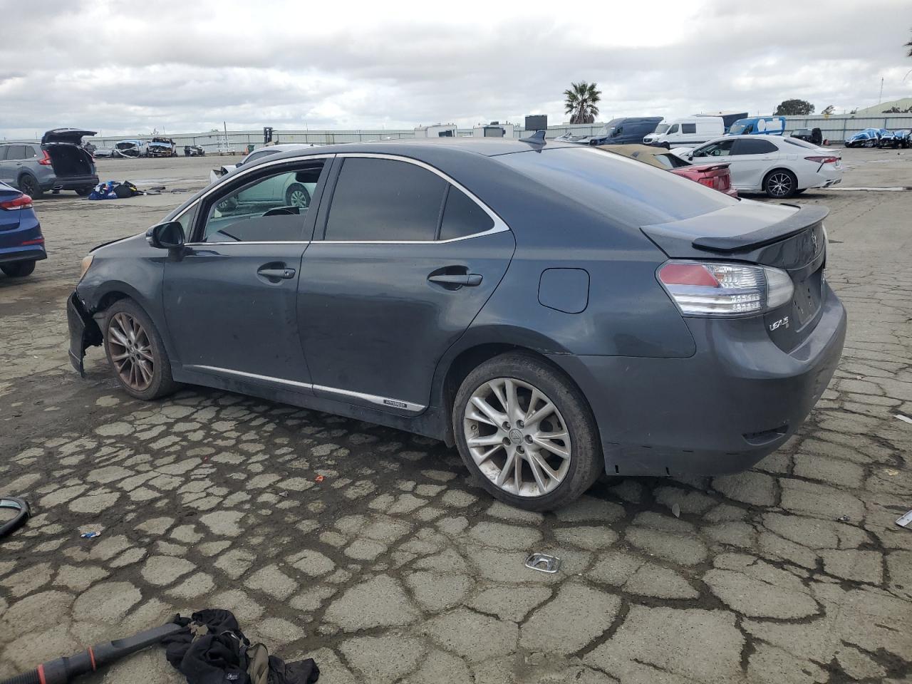 2010 LEXUS HS 250H - Image 2
