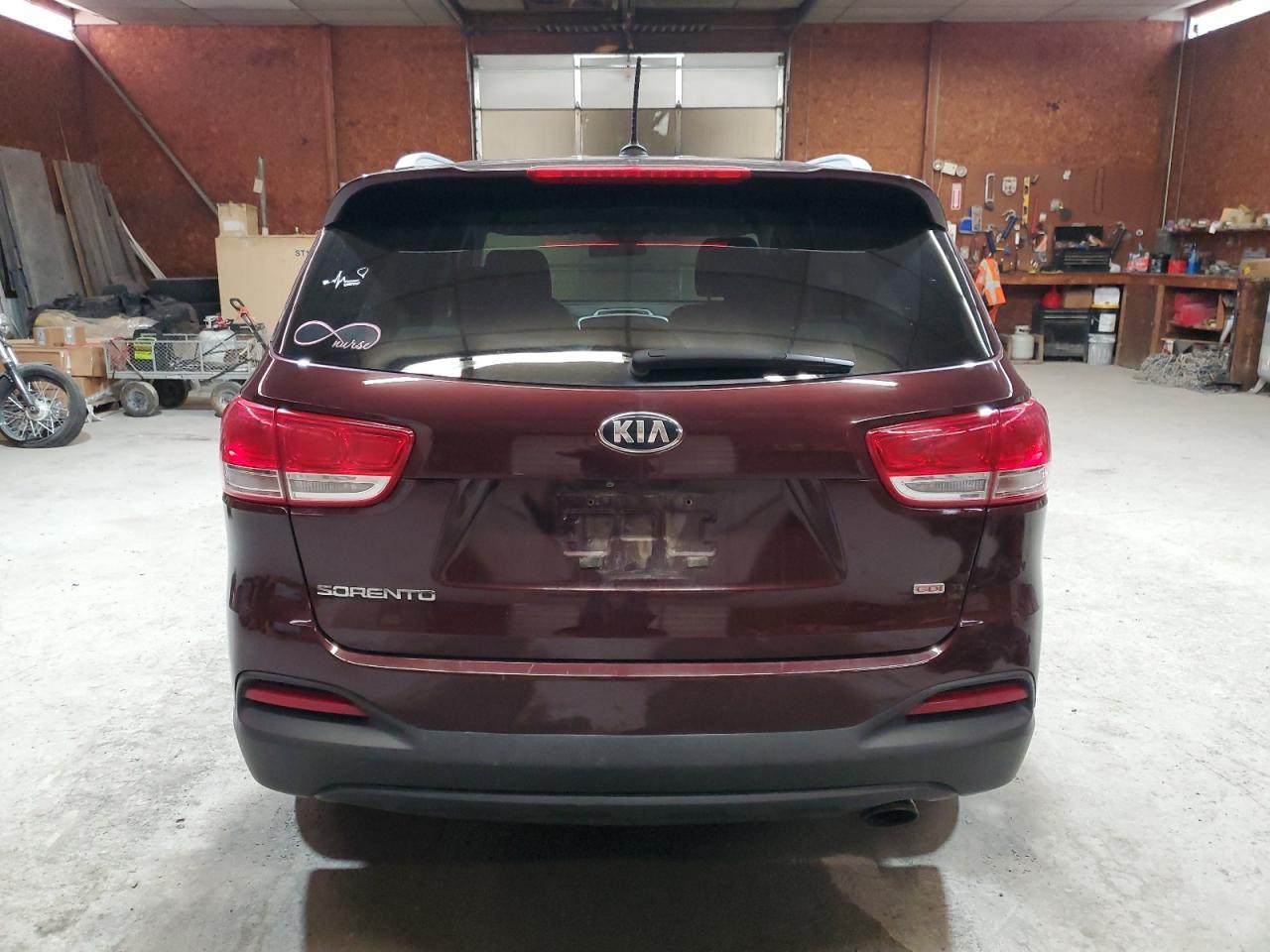 2017 KIA SORENTO LX - Фото 6