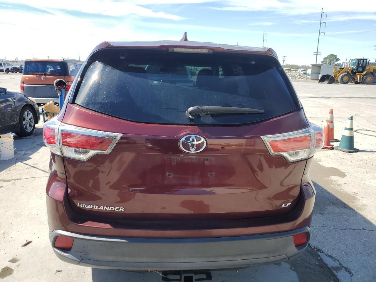 2015 TOYOTA HIGHLANDER - Image 6