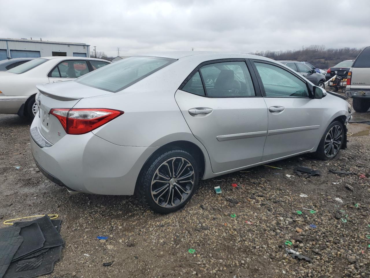 2014 TOYOTA COROLLA L - Фото 3