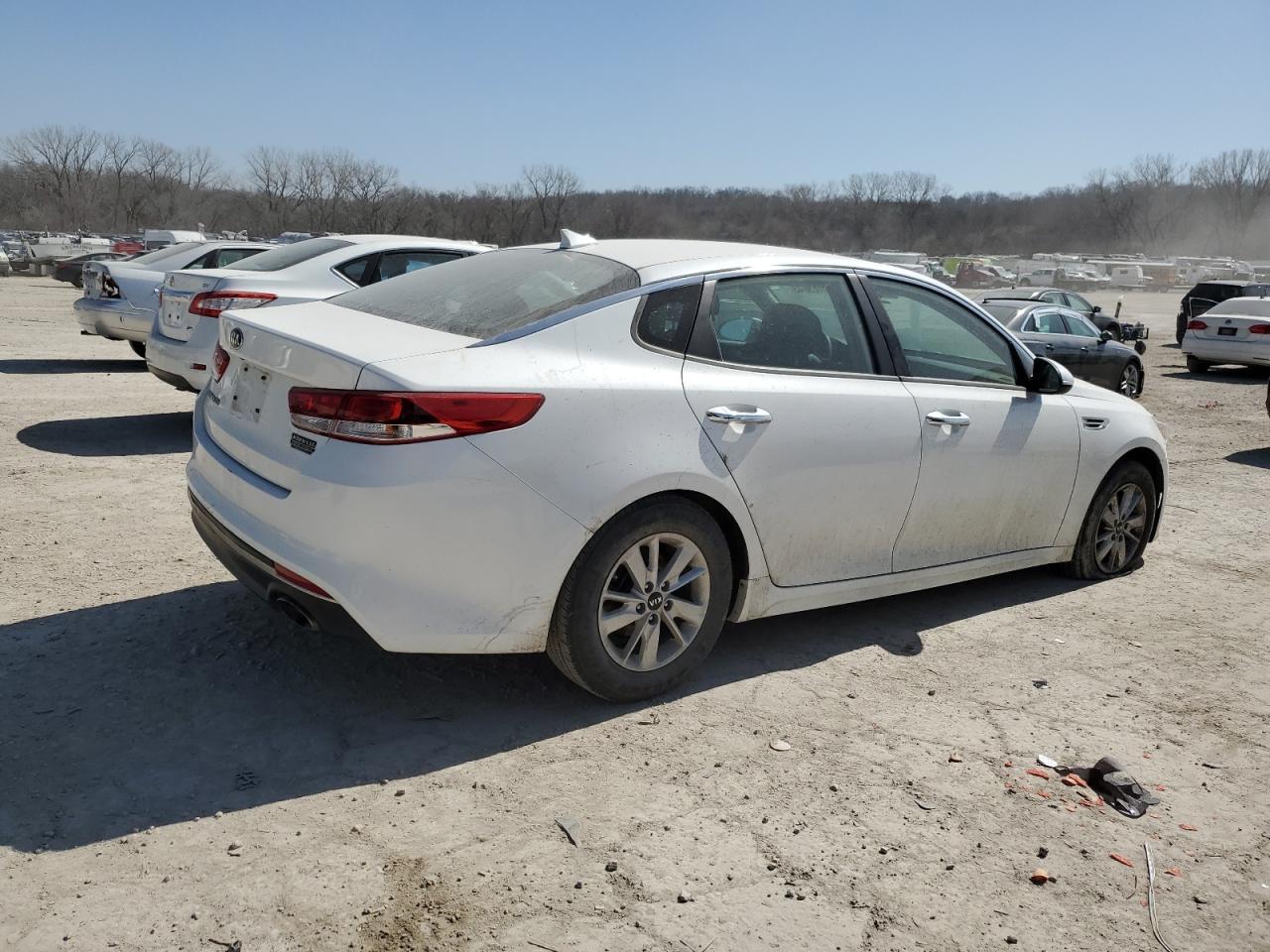 2016 KIA OPTIMA LX - Фото 3