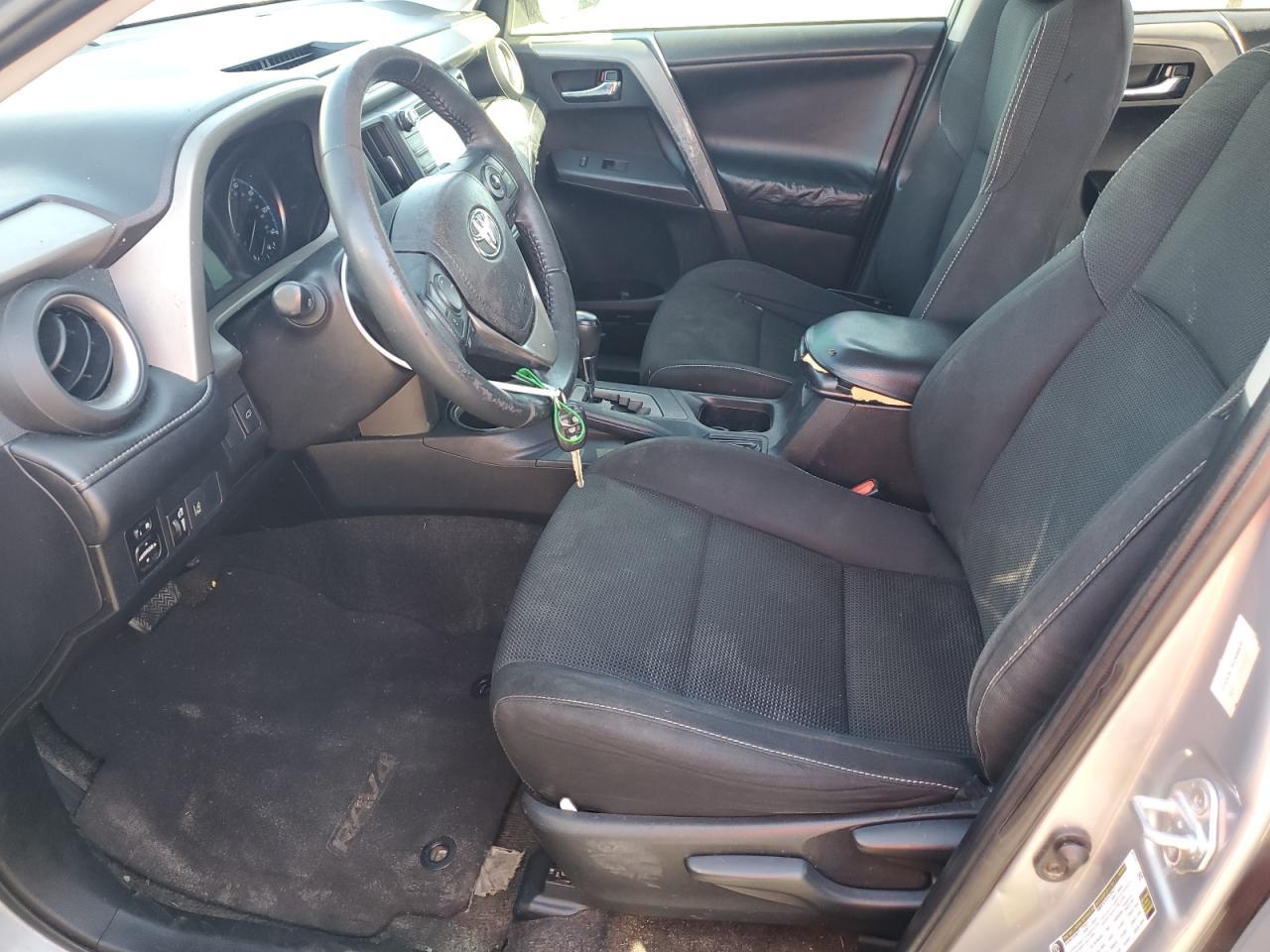 2017 TOYOTA RAV4 XLE - Image 7