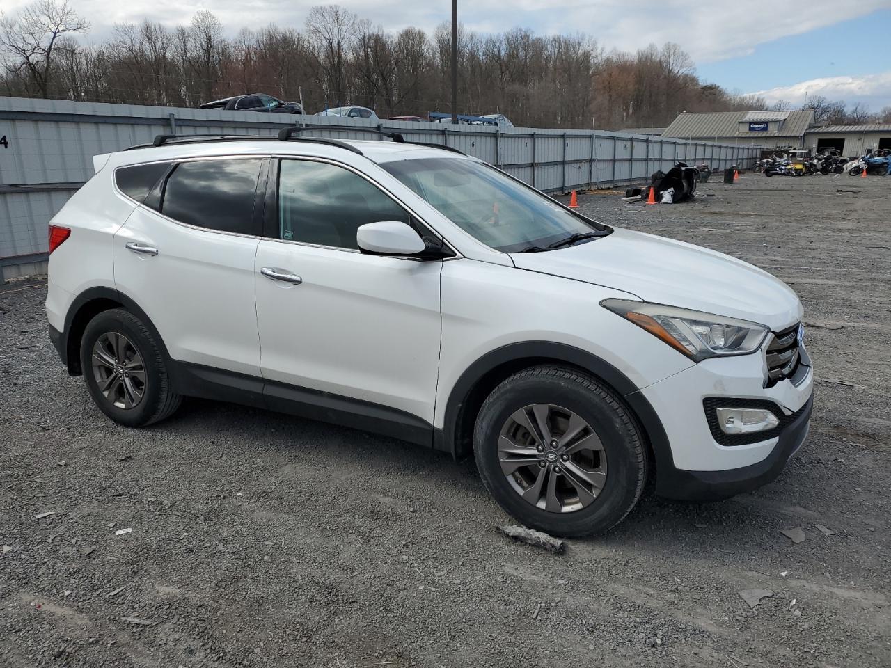 2013 HYUNDAI SANTA FE S - Image 4
