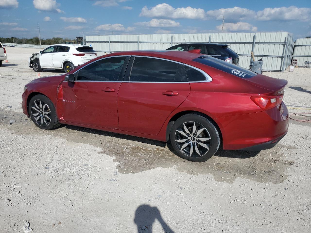 2017 CHEVROLET MALIBU LT - Image 2