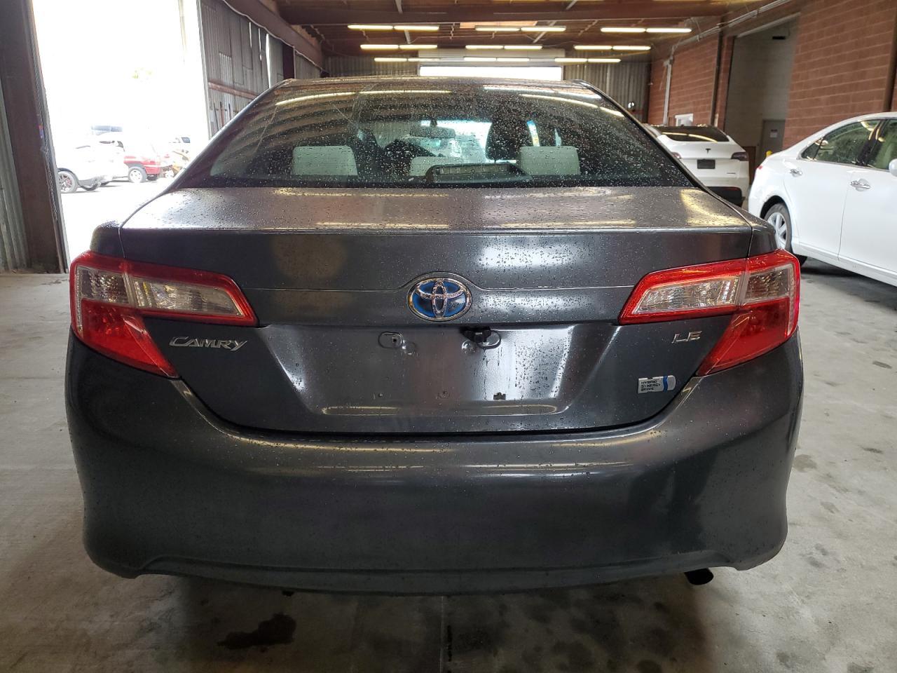 2012 TOYOTA CAMRY HYBR - Image 6