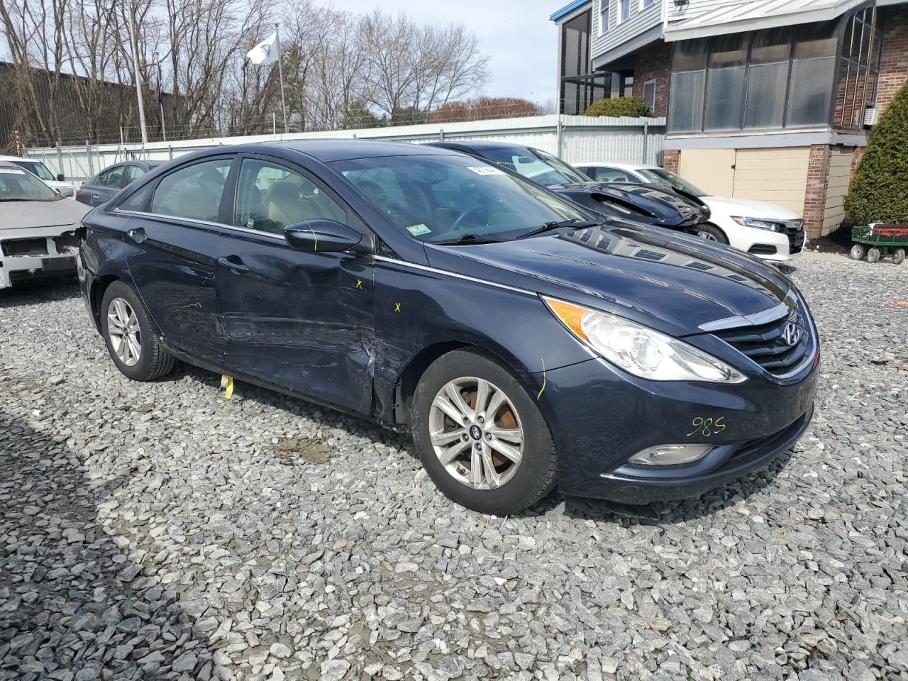 2013 HYUNDAI SONATA GLS - Image 4