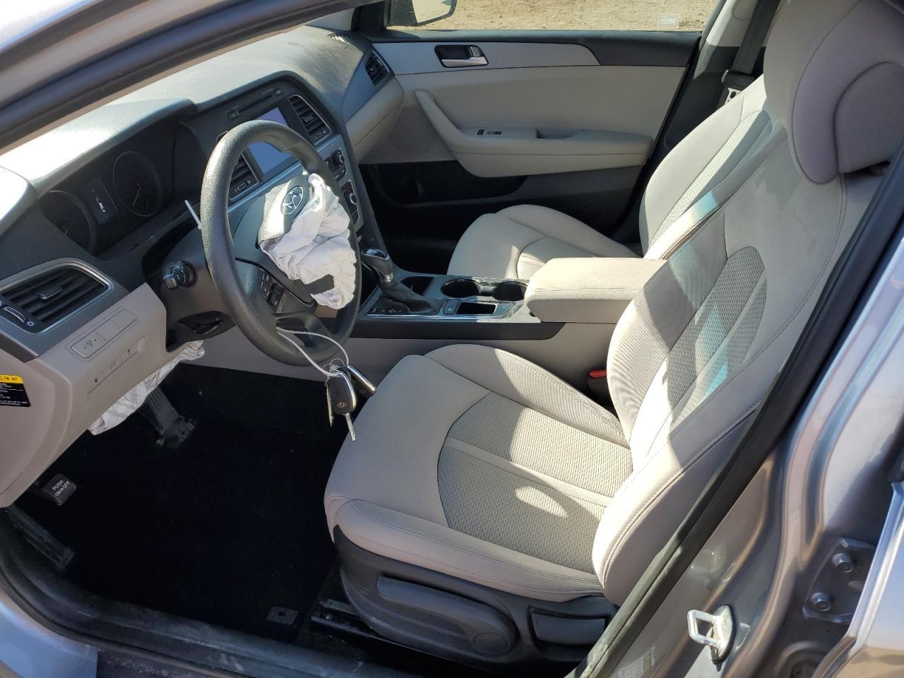 2017 HYUNDAI SONATA SE - Фото 7