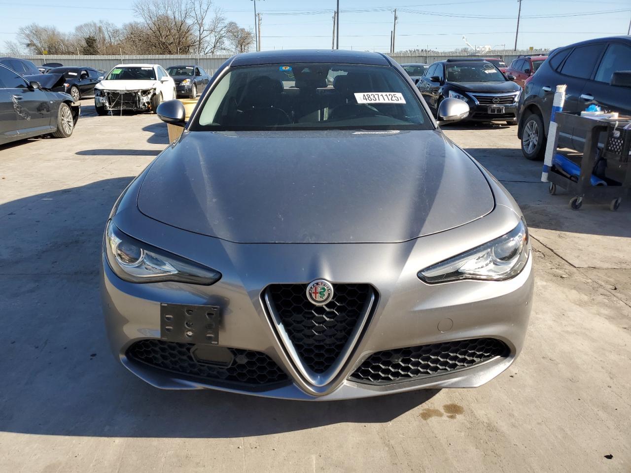 2017 ALFA ROMEO GIULIA TI - Фото 5