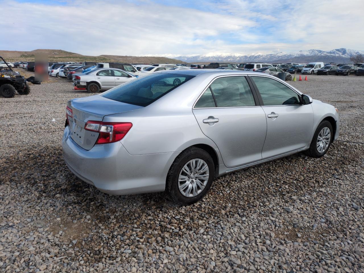 2014 TOYOTA CAMRY L - Фото 3