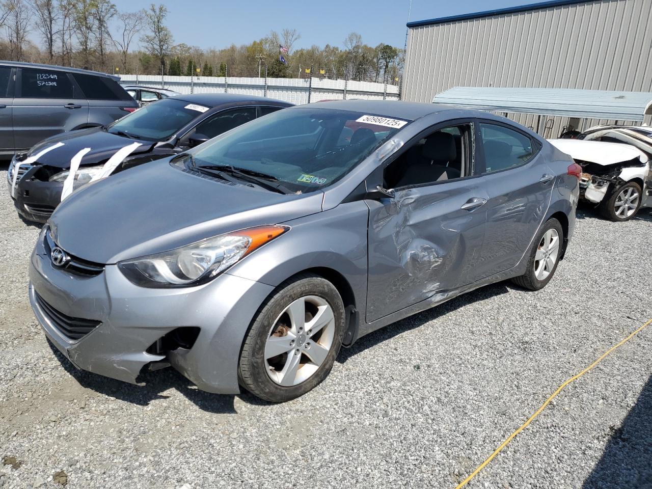 2013 HYUNDAI ELANTRA GL