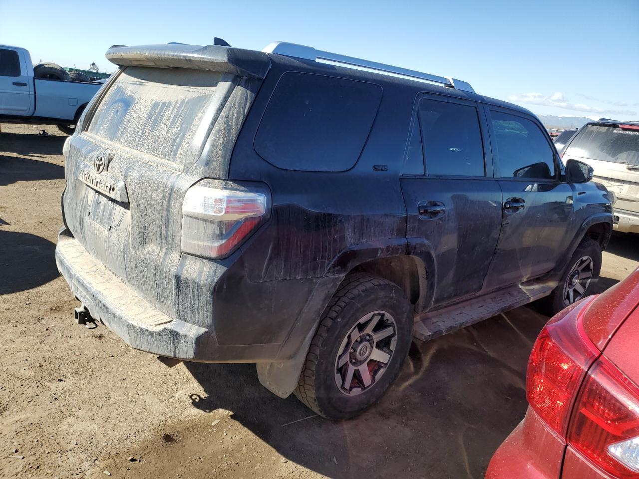 2018 TOYOTA 4RUNNER SR - Image 3