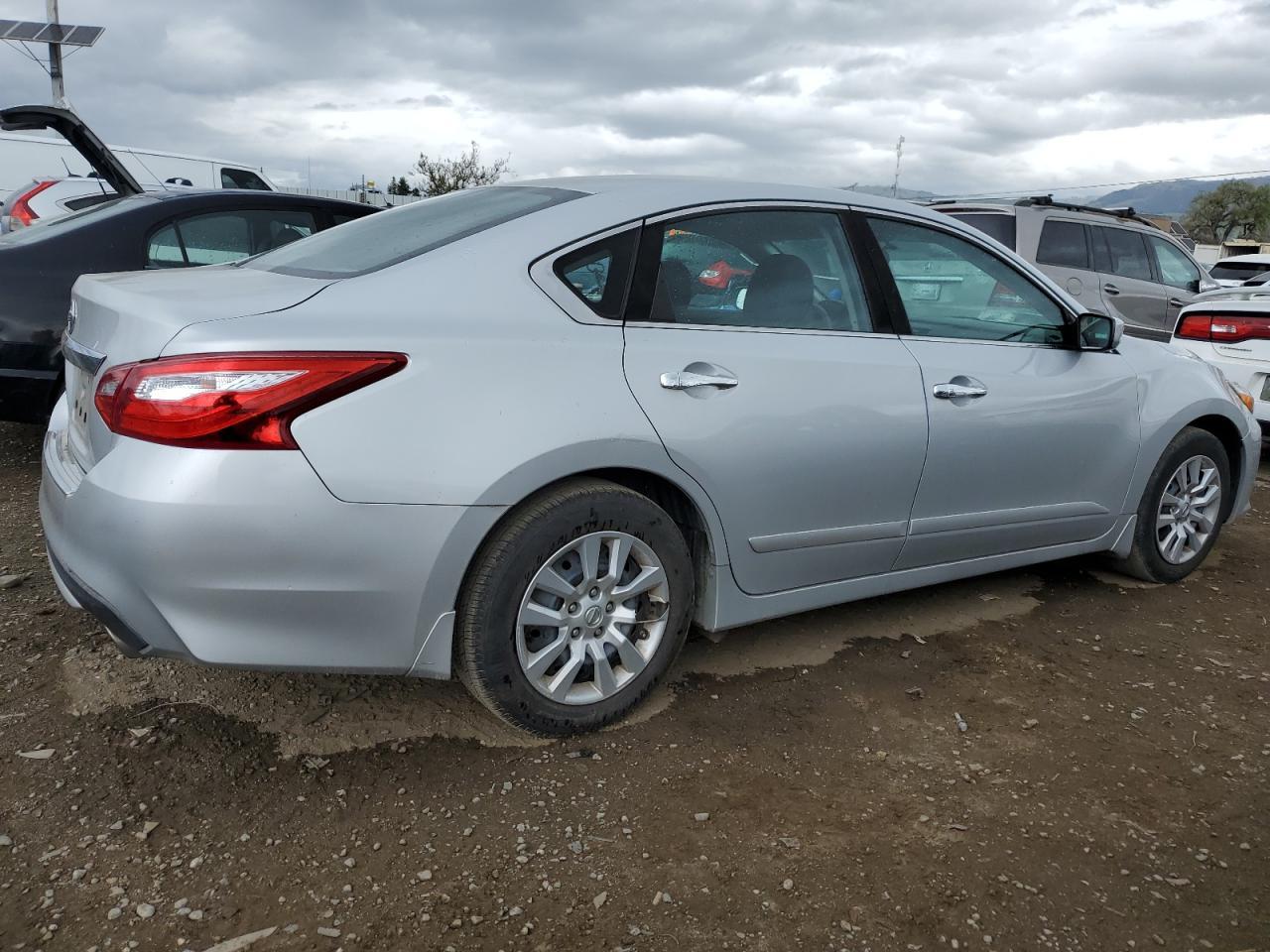 2017 NISSAN ALTIMA 2.5 - Фото 3
