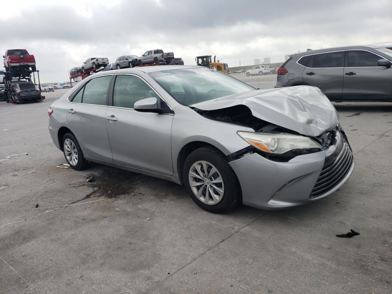 2017 TOYOTA CAMRY LE - Image 4