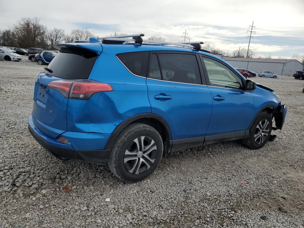 2017 TOYOTA RAV4 LE - Image 3