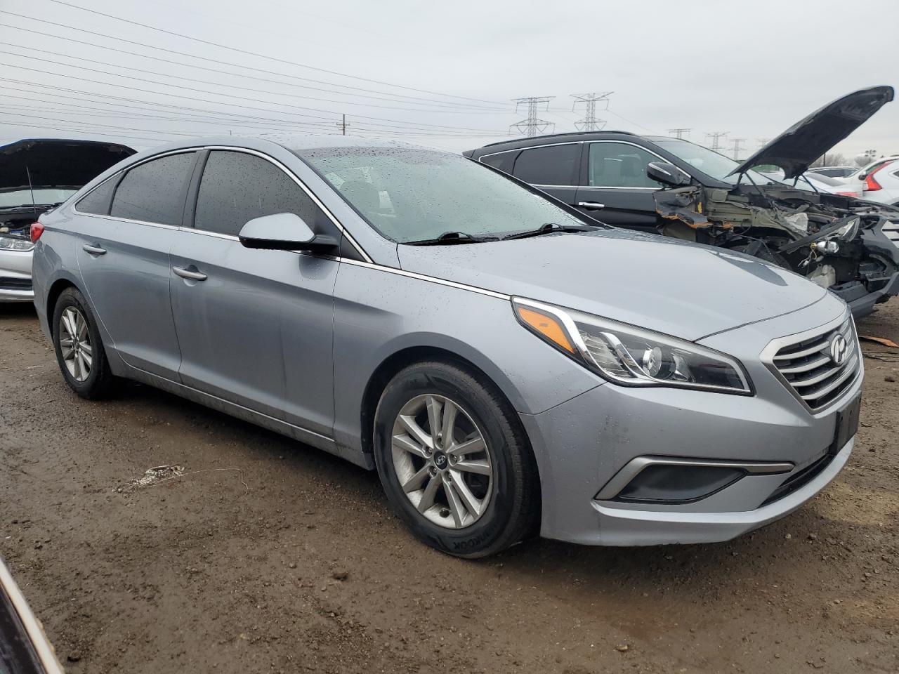 2017 HYUNDAI SONATA SE - Image 4