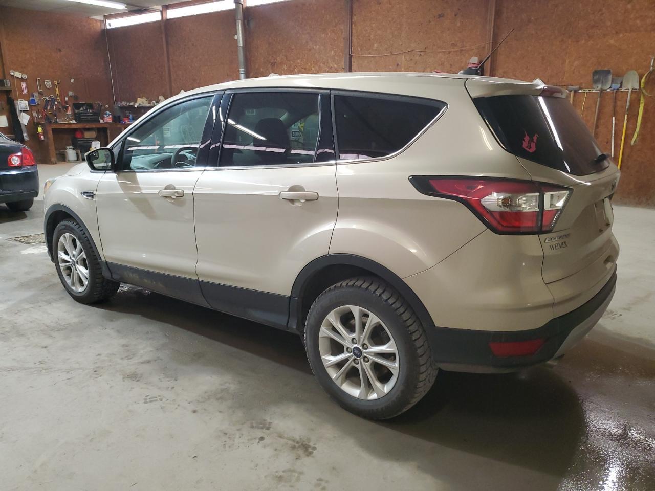 2017 FORD ESCAPE SE - Фото 2