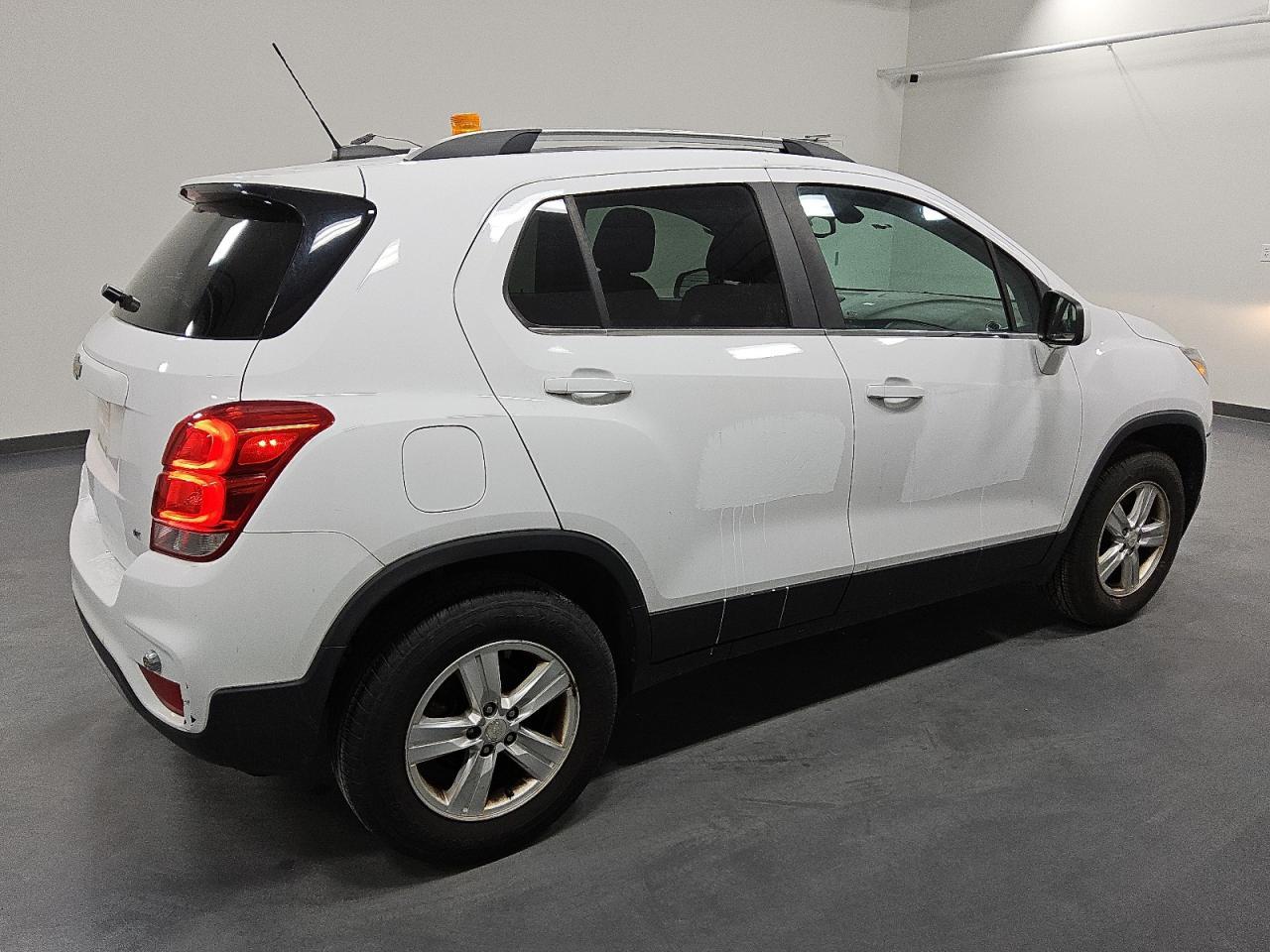2019 CHEVROLET TRAX 1LT - Фото 3