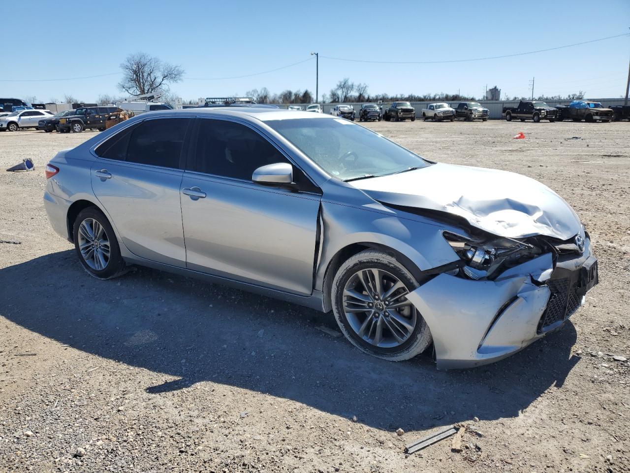 2016 TOYOTA CAMRY LE - Image 4