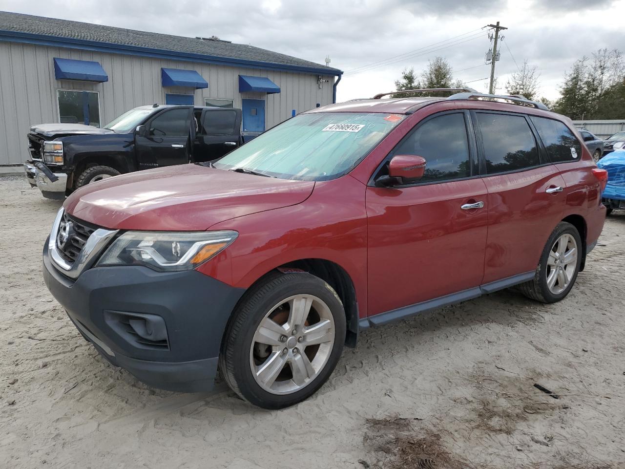 2017 NISSAN PATHFINDER